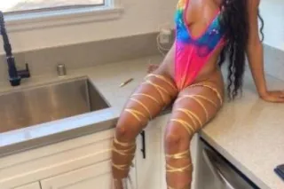 Discrete✅ Satisfying✅ Open minded✅ Available✅ - Image 2